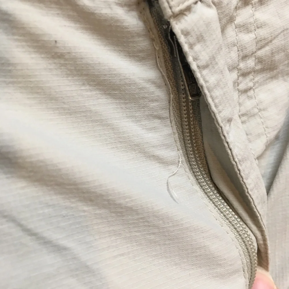Columbia Titanium Omni Dry Cargo Shorts Medium Tan Packable Outdoors Hiking